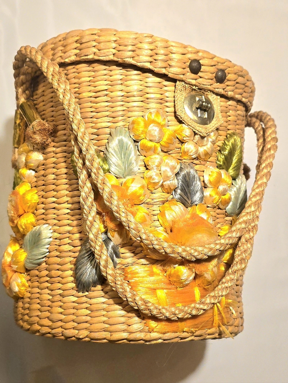 Vintage 1950s/60s Woven Straw Floral Basket Handbag